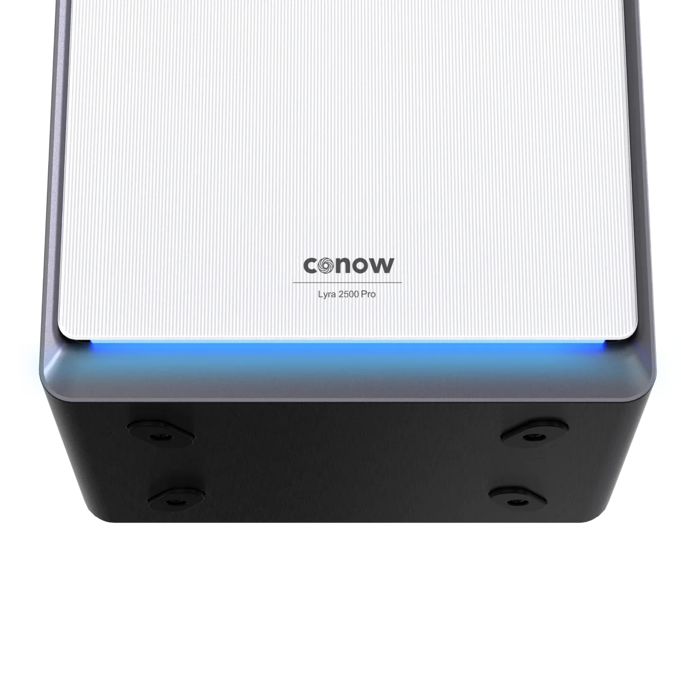Conow Lyra 2500 Pro mit Solarmodul an der Hausfassade installiert